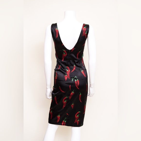 Dolce & Gabbana S/S 1999 Black Dress with Chili Accents - Picture 5 of 6